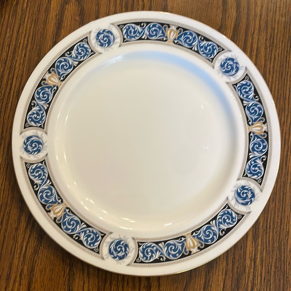 Aynsley Rembrandt England Bone China Dinner Plate